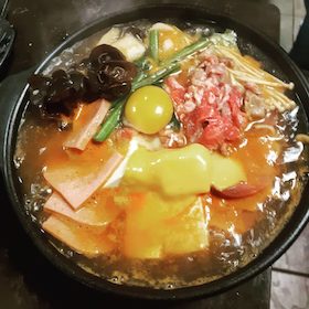 韓式肥牛部隊鍋(辣)